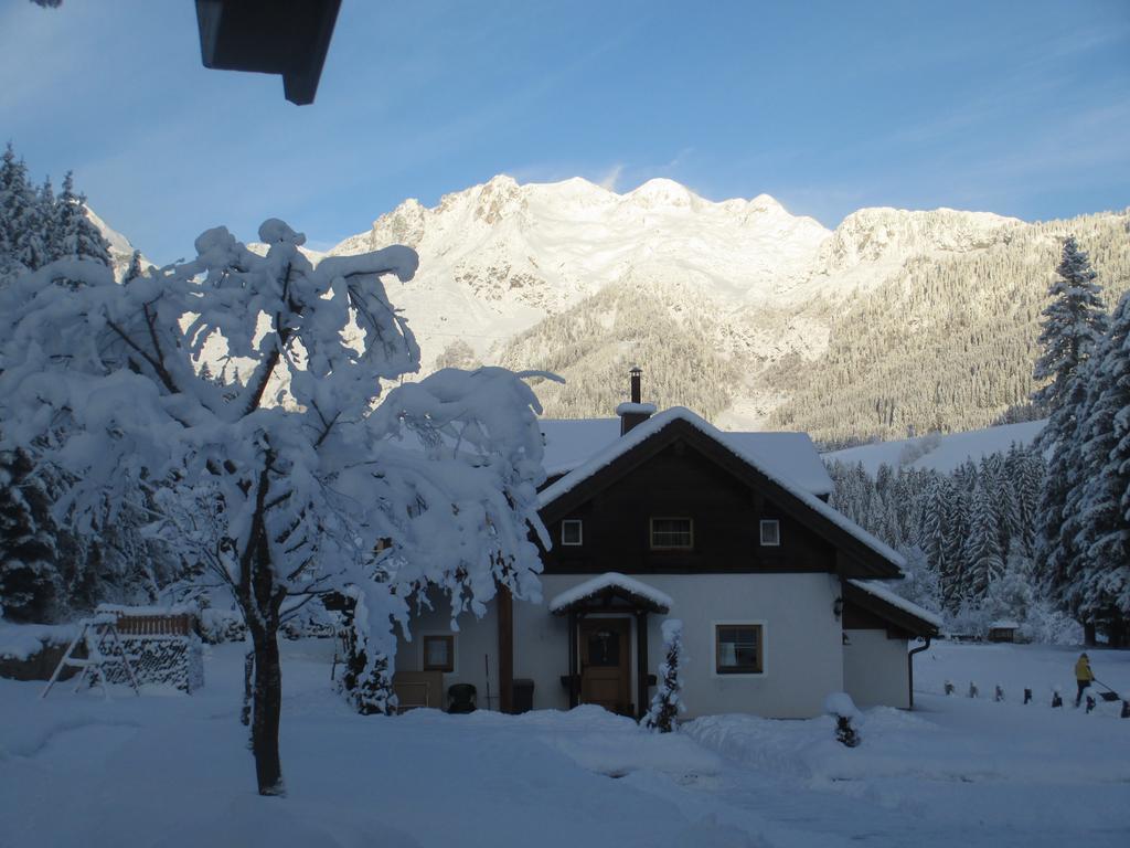 Ferienhaus Schwarzenbacher Lungötz Habitación foto