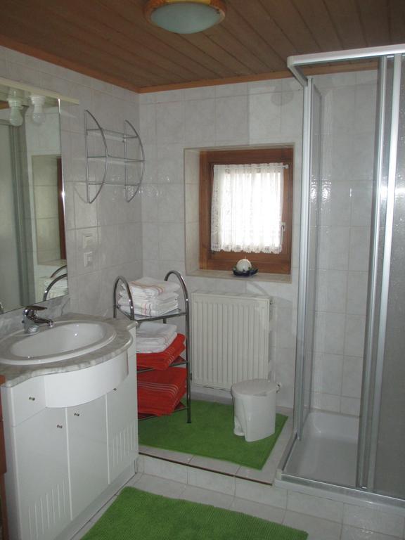 Ferienhaus Schwarzenbacher Lungötz Habitación foto