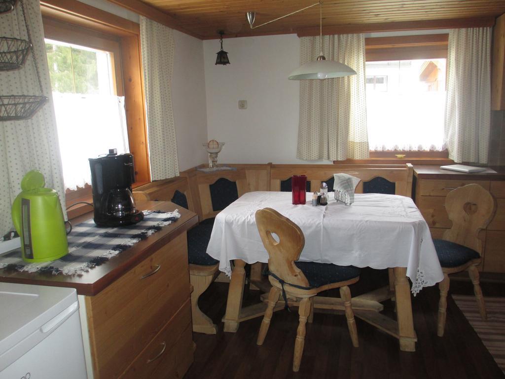 Ferienhaus Schwarzenbacher Lungötz Habitación foto